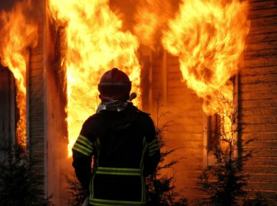 Жителям Костромской области необходимо соблюдать меры пожарной безопасности