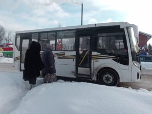 Хорошая новость. В городские автобусы вернулась безналичная оплата проезда